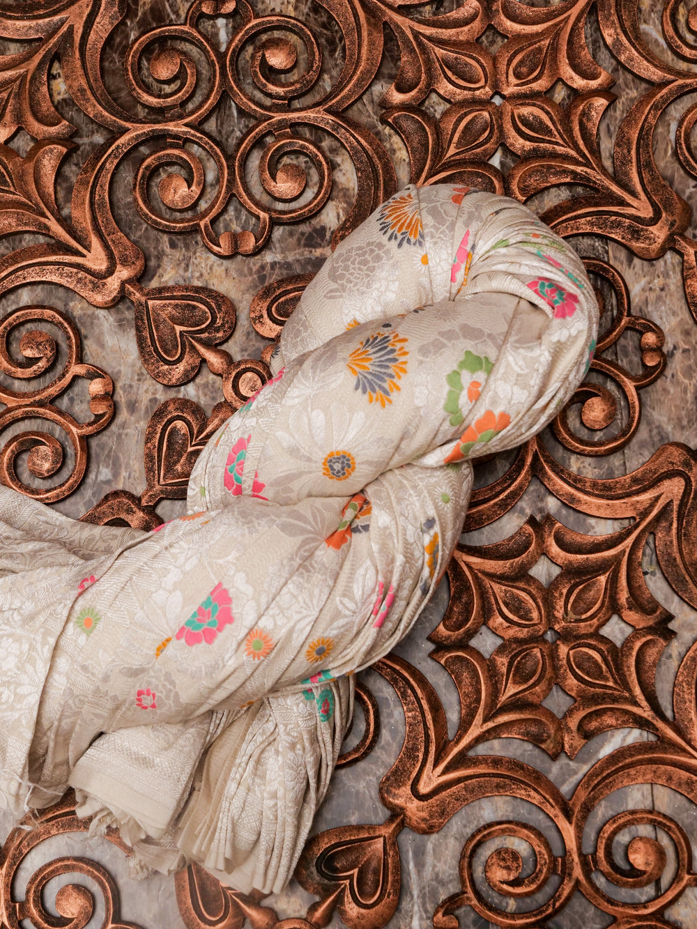 Handwoven Off White Banarasi Georgette Silk Saree