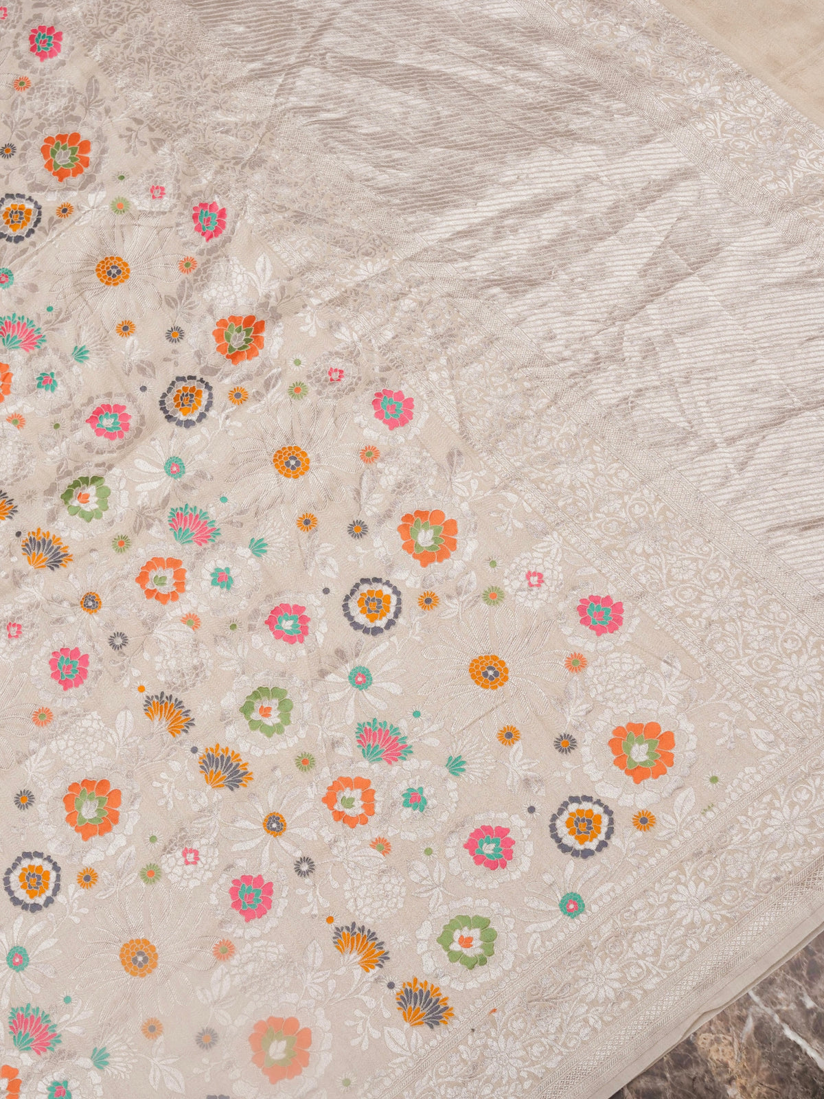 Handwoven Off White Banarasi Georgette Silk Saree