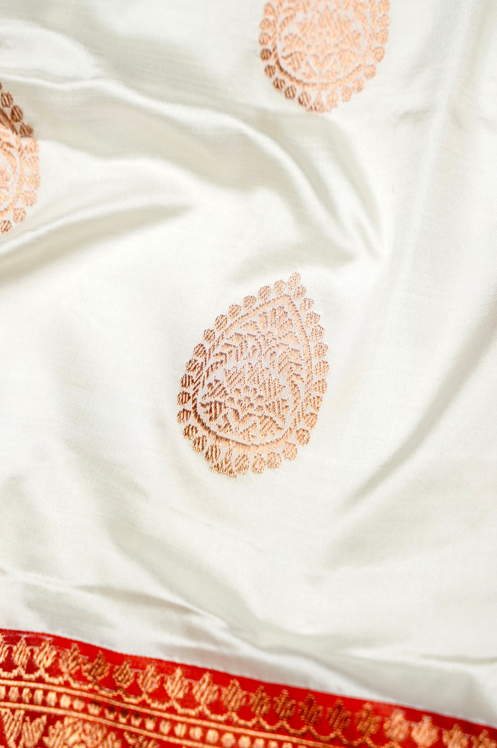 Handwoven Off White Banarasi Katan Silk Saree