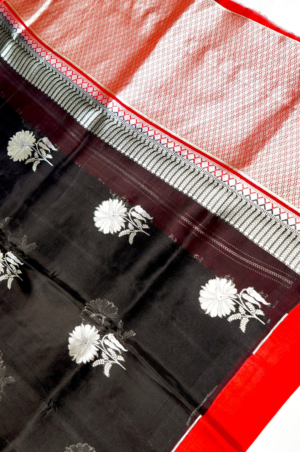 Handwoven Black Banarasi Organza  Saree