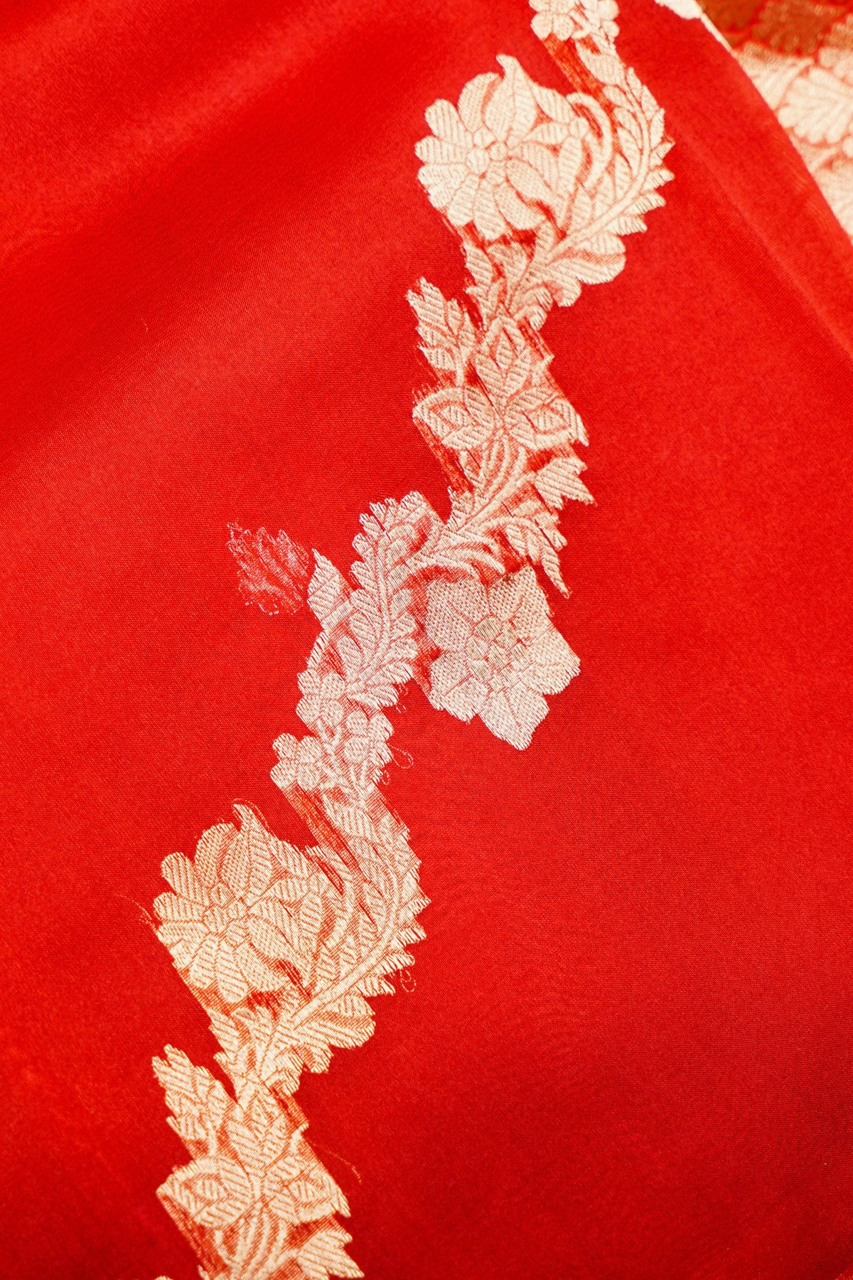 Handwoven Brick Red Banarasi Organza Saree