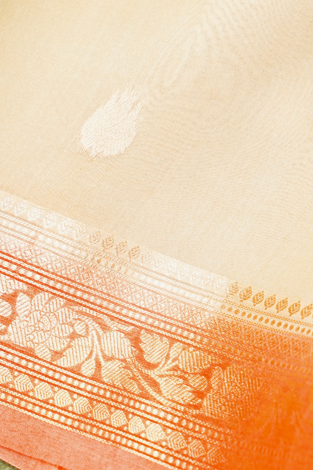 Handwoven Cream Banarasi Kora Silk Saree