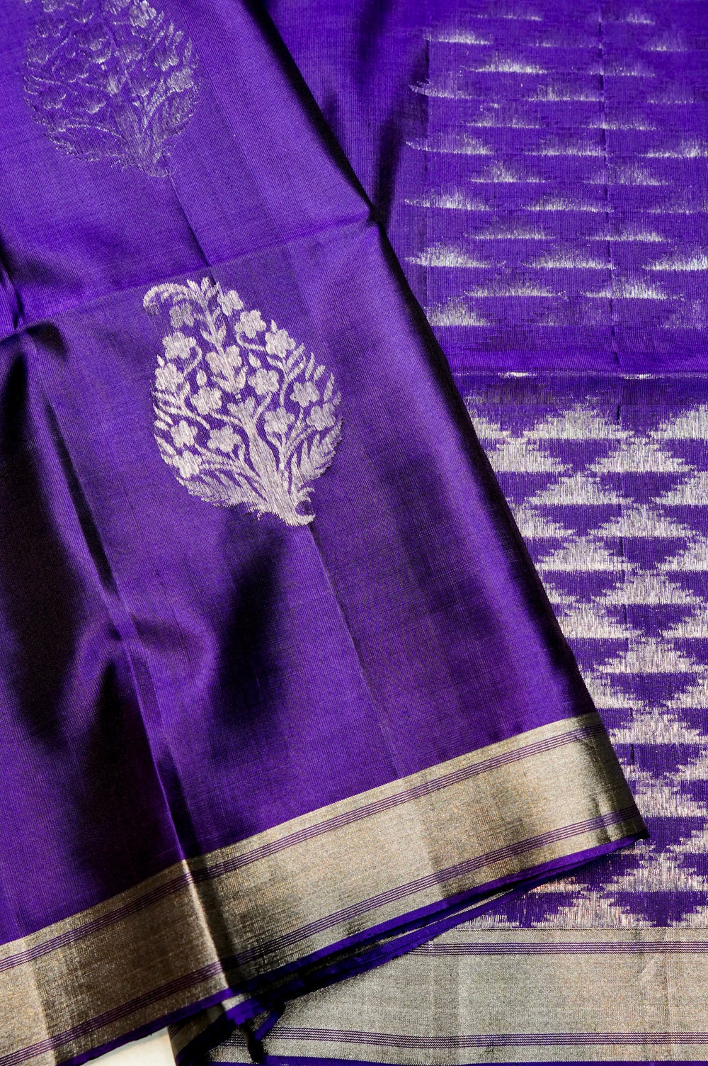 Handwoven Purple Banarasi Soft Silk Saree