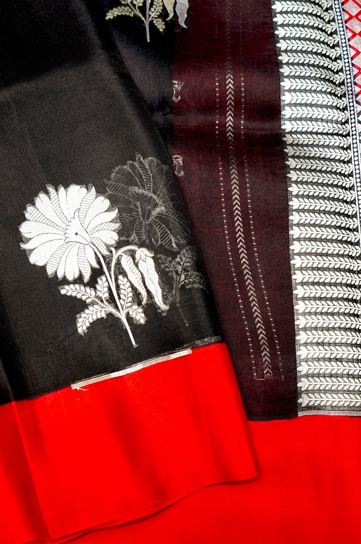 Handwoven Black Banarasi Organza  Saree