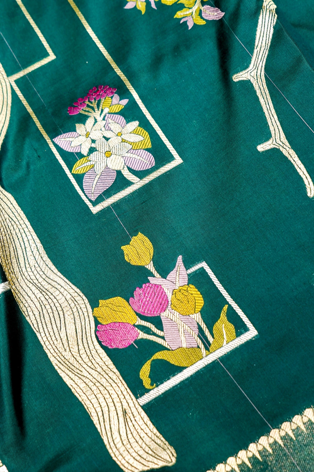 Handwoven Dark Green Meenakari Banarasi Katan Silk Saree