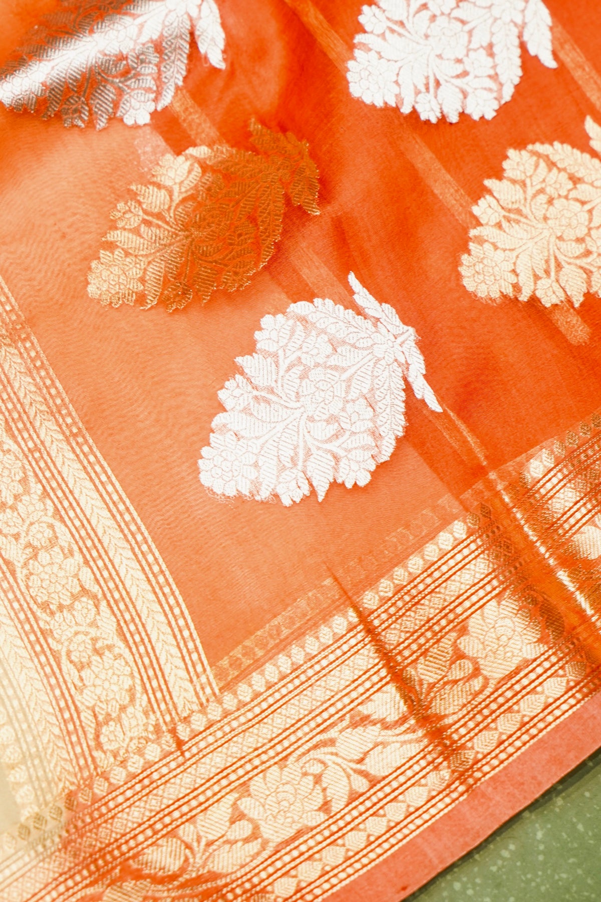 Handwoven Cream Banarasi Kora Silk Saree