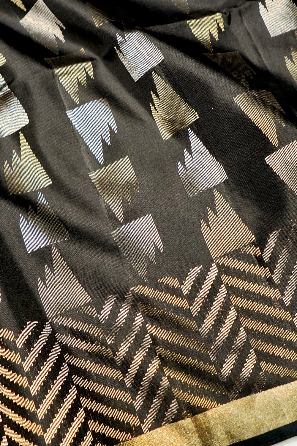 Handwoven Dark Grey Banarasi Soft Silk Saree