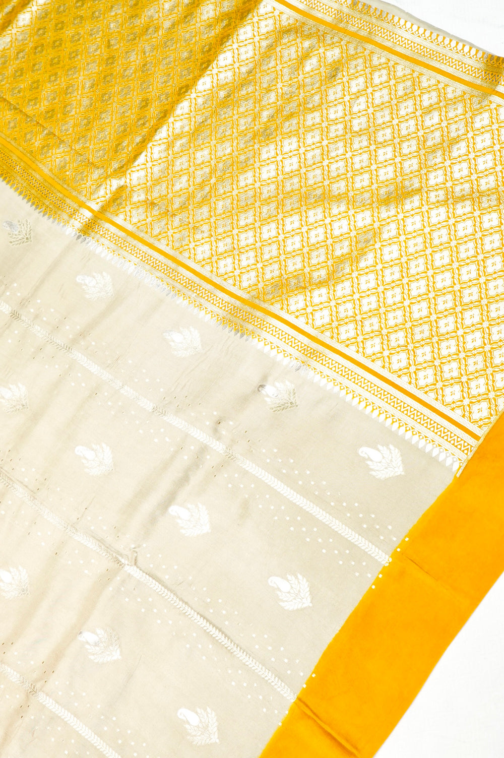 Handwoven Cream Banarasi Moonga Silk Saree