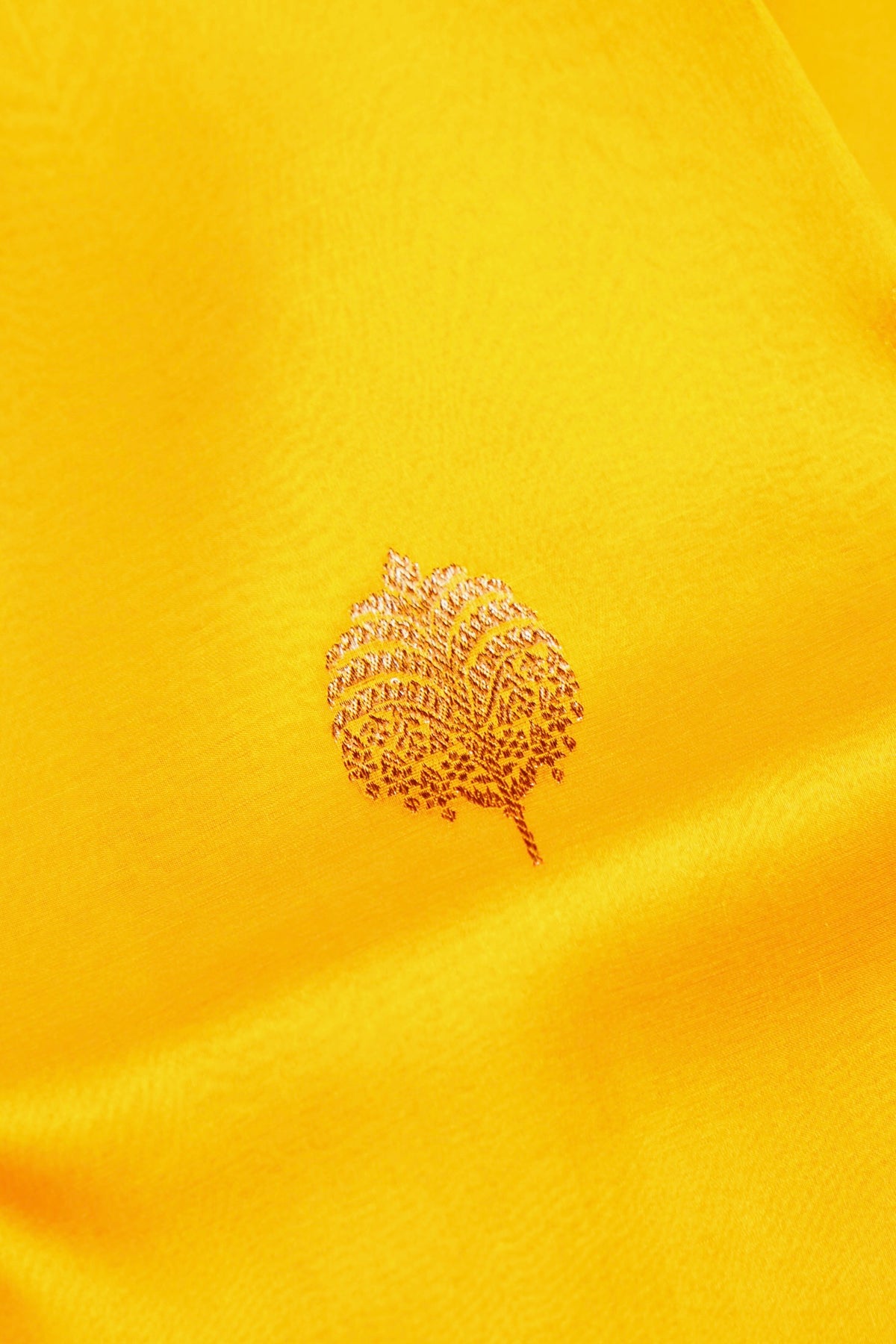 Handwoven Lemon Yellow Banarasi Kora Silk Saree