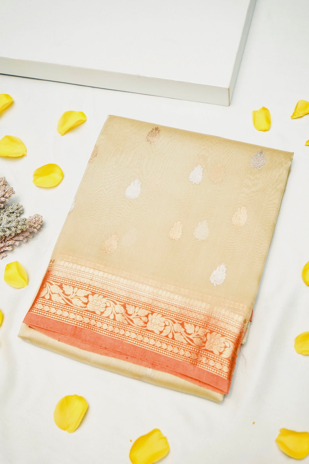 Handwoven Cream Banarasi Kora Silk Saree