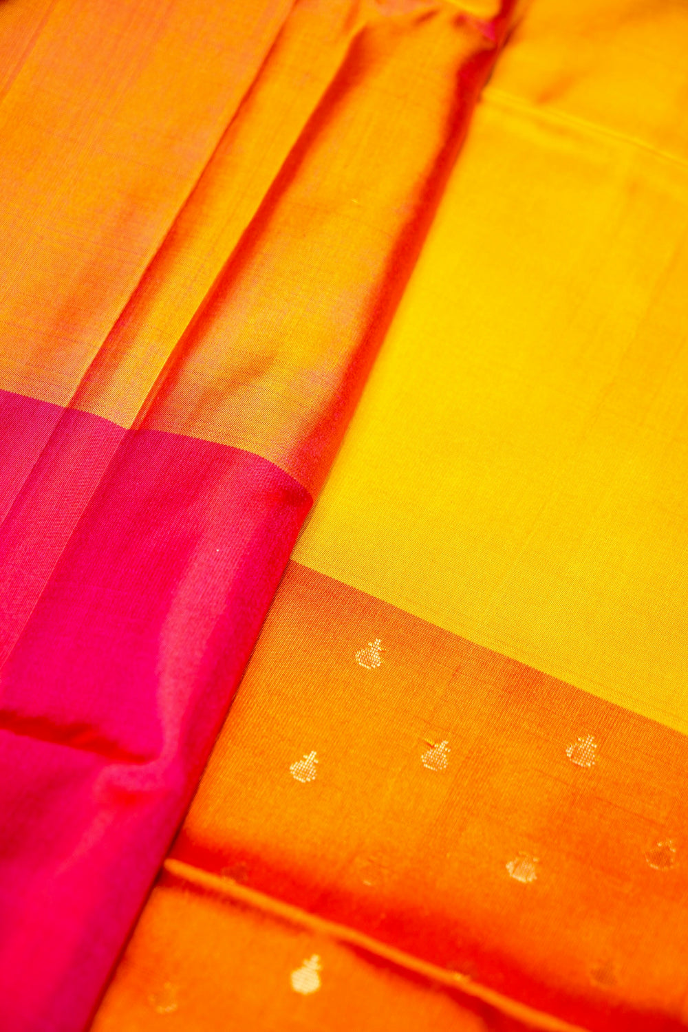 Handwoven Rangkaat Banarasi Soft Silk Saree