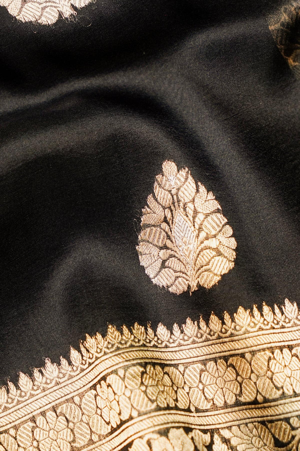 Handwoven Black Banarasi Organza Saree