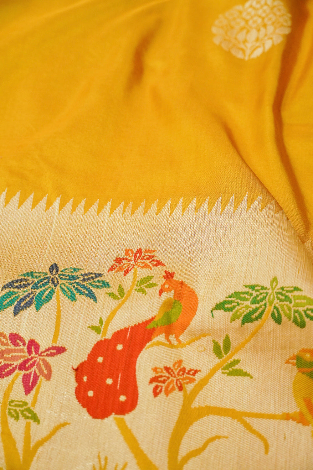 Handwoven Banarsi Sunshine Yellow Katan Silk Saree