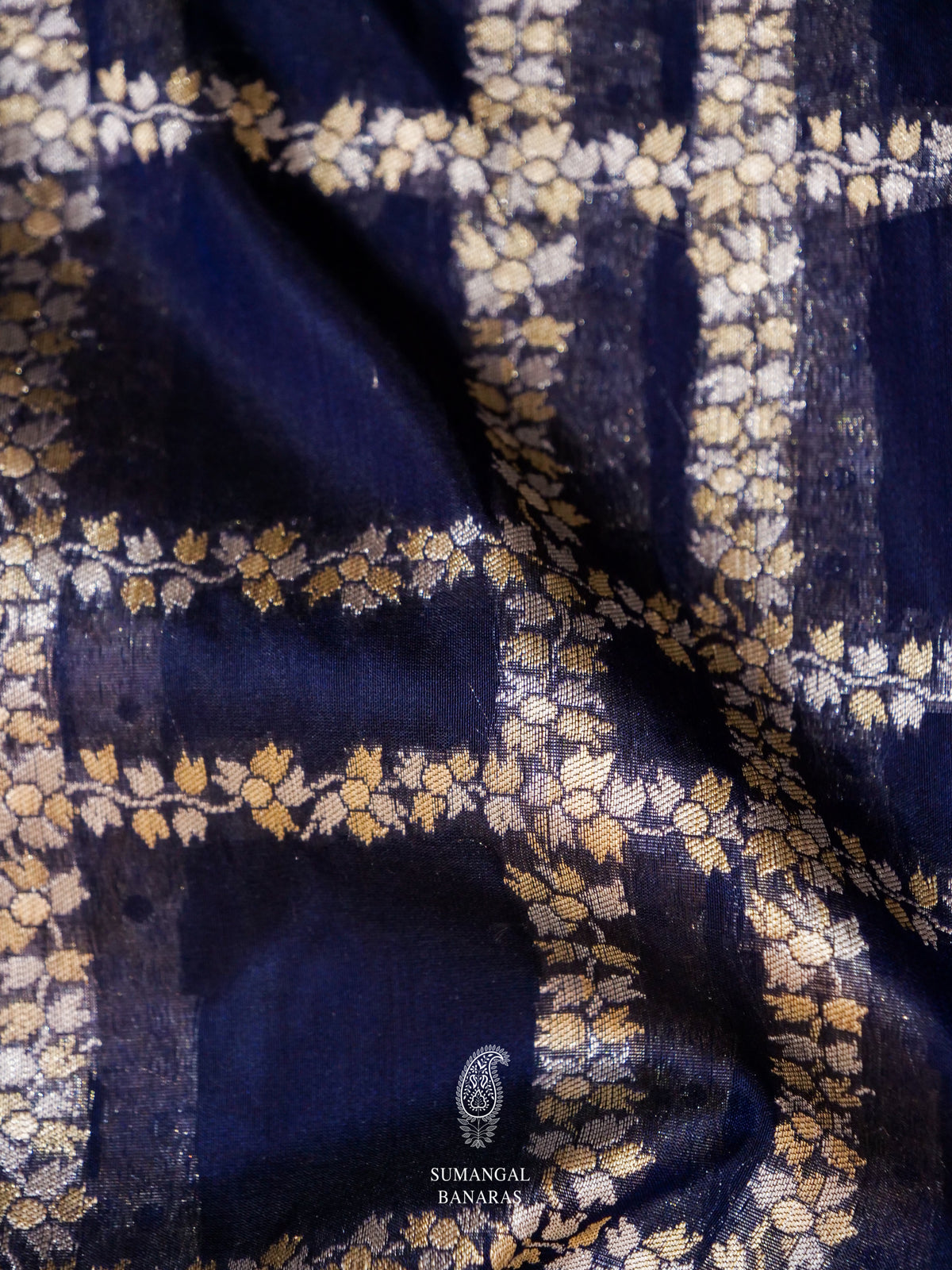 Handwoven Navy Blue Soft Silk Saree