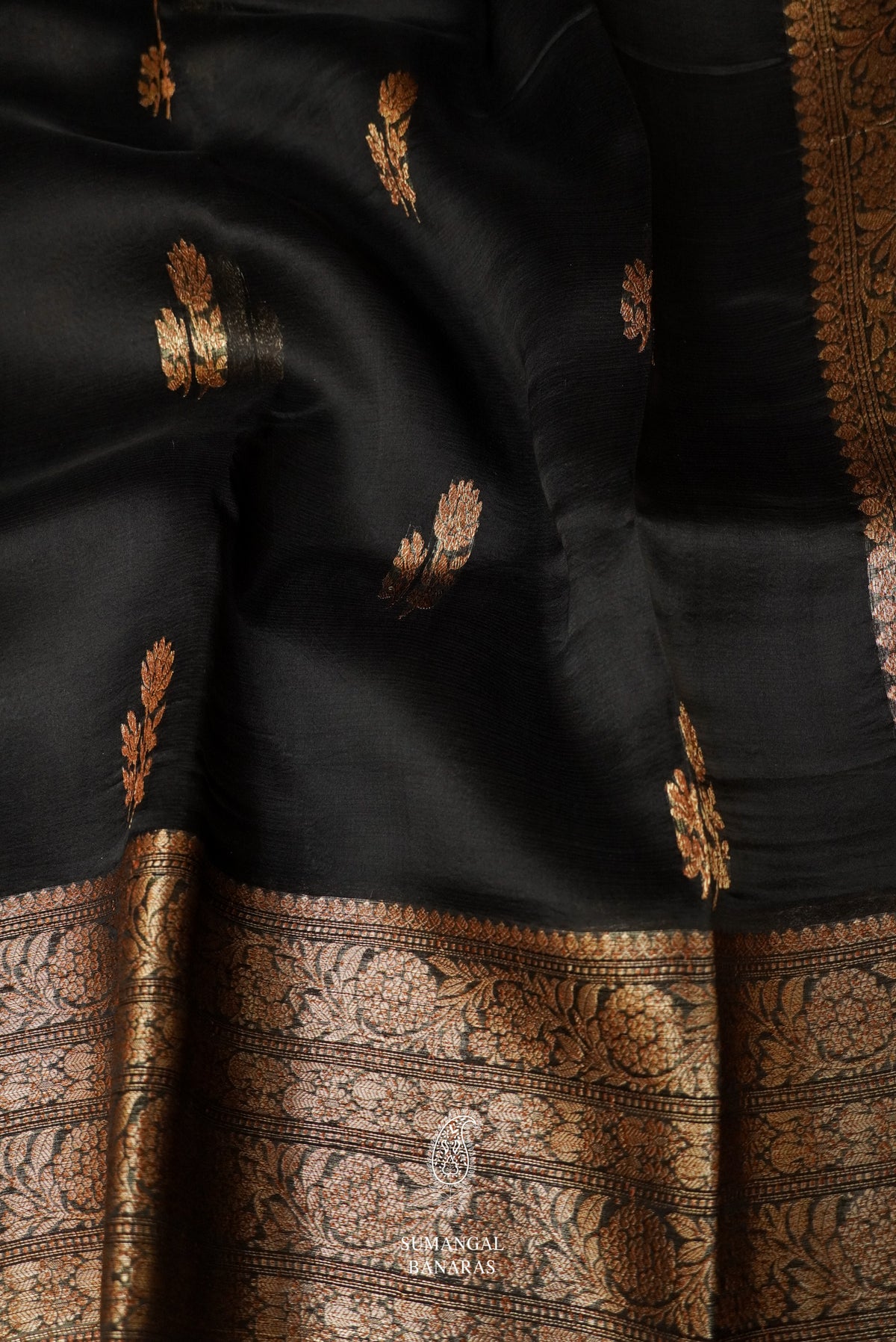 Handwoven Navy Blue Breezy Organza Saree
