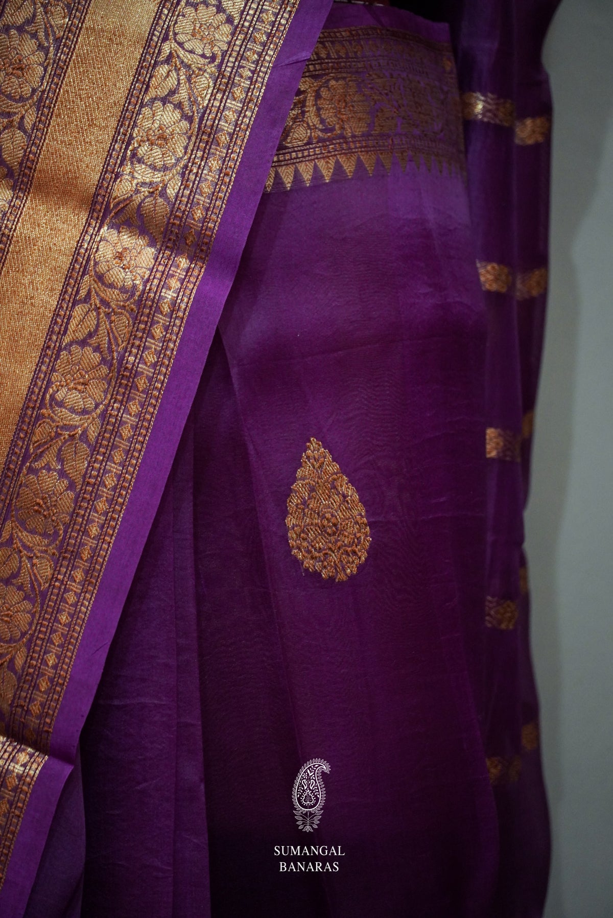 Handwoven Brinjal Purple Banarasi Organza Saree