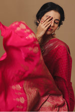 Handwoven Banarasi Crepe Khaddi Dark Pink Saree