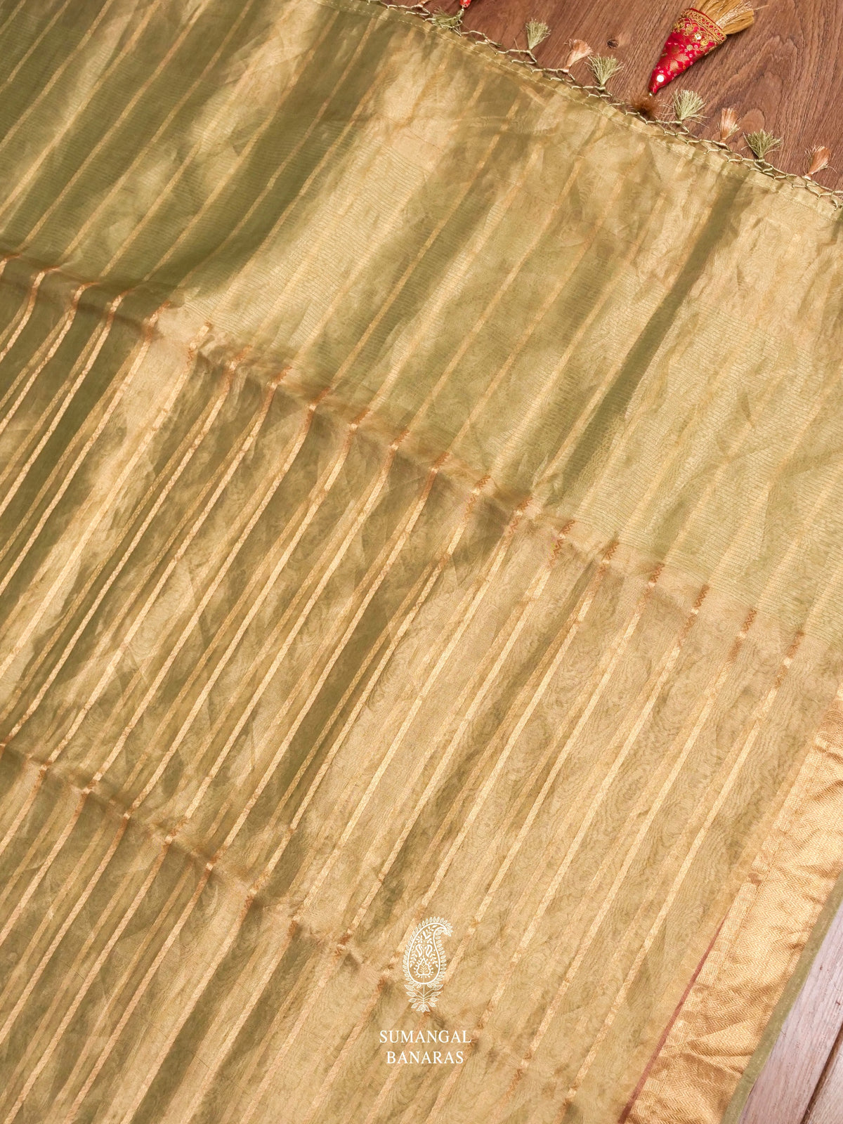 Handwoven Pista Green Breezy Organza Saree
