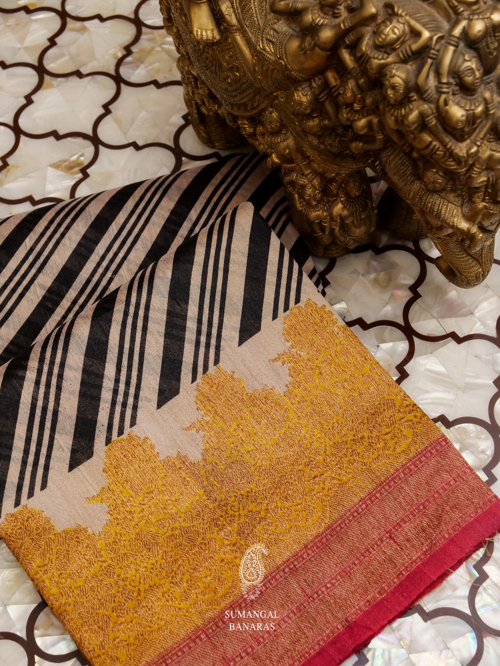 Handwoven Beige Muslin Silk Stripe Saree