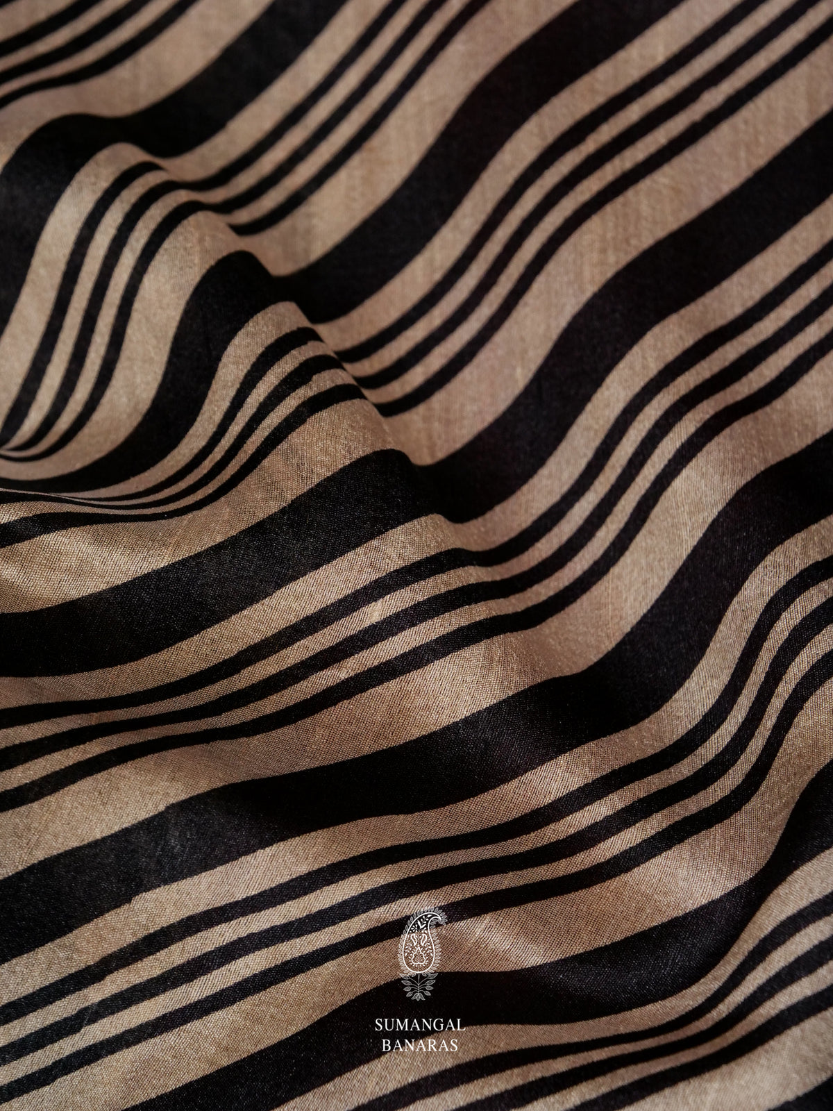 Handwoven Beige Muslin Silk Stripe Saree