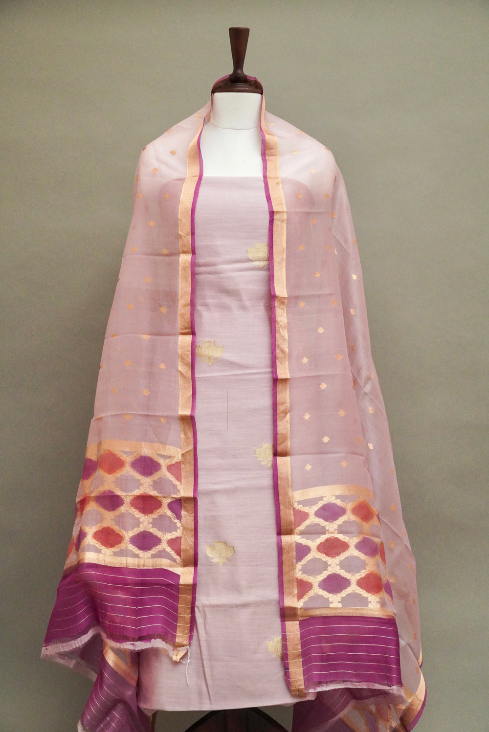 Handwoven Mauve Pink Banarsi Pure Moonga Silk Suit Set