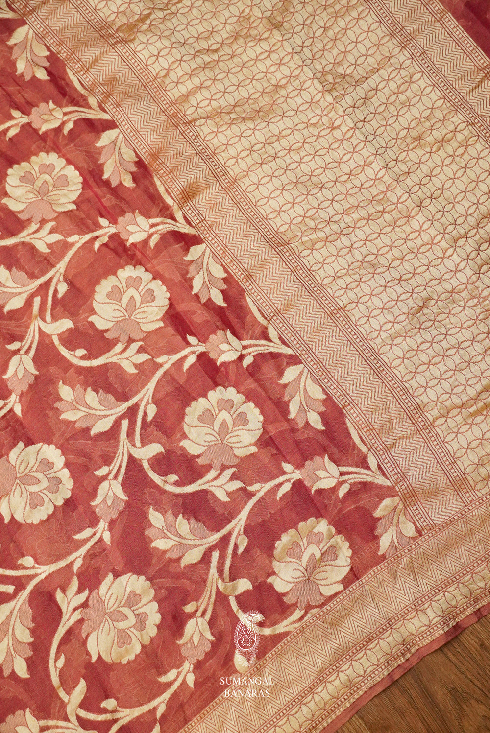 Handwoven Banarsi Pearl Peach Georgette Silk Saree