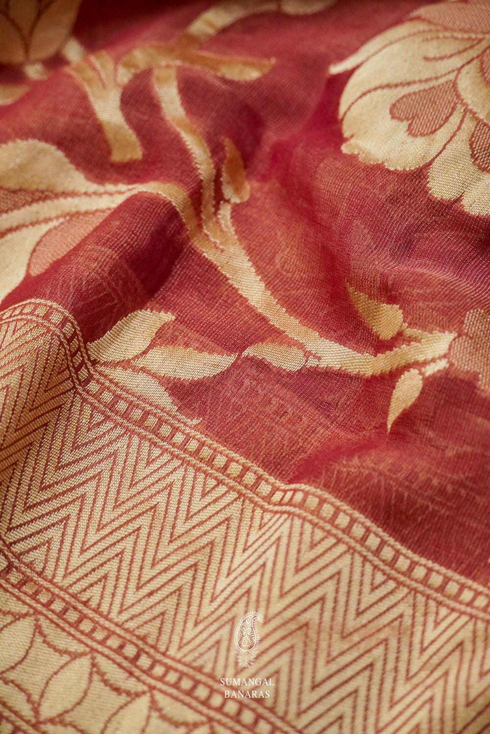 Handwoven Banarsi Pearl Peach Georgette Silk Saree