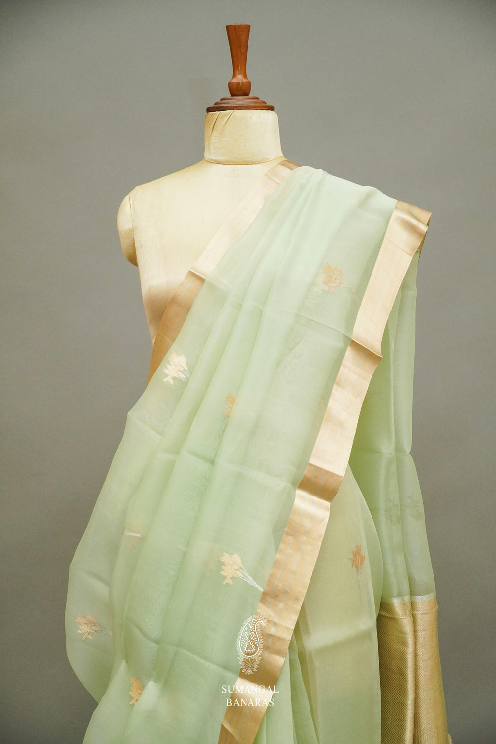 Handwoven Pista Green Breezy Organza Saree